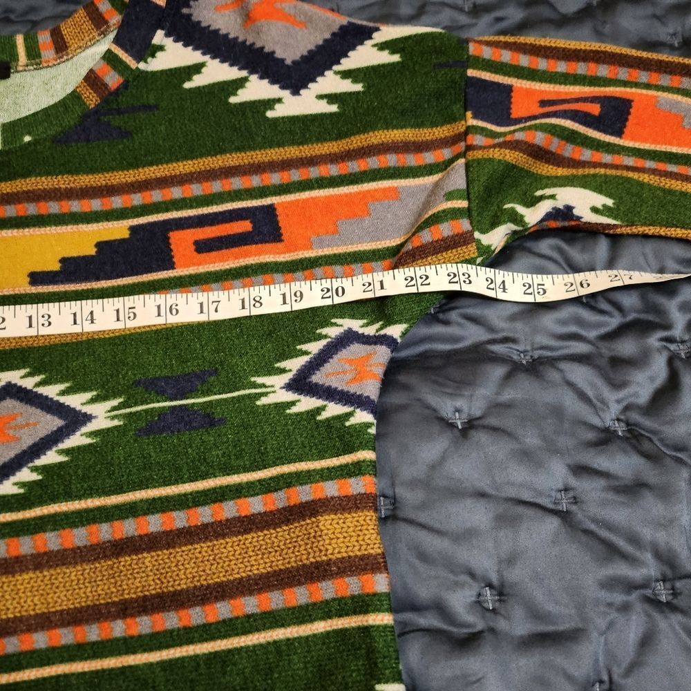 Aztec Patterned Long Sleeve Top - Picture 3 of 6